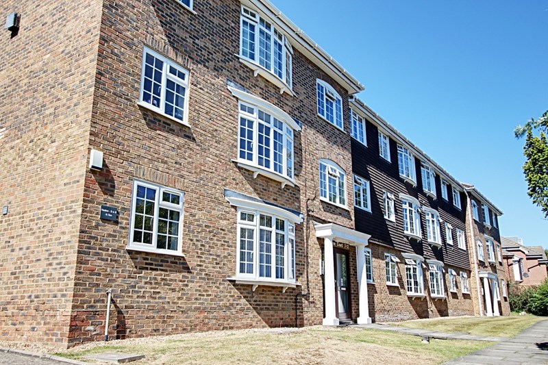 Barrydene Court, Waverley Road, Enfield, Middlesex, EN2 7DF