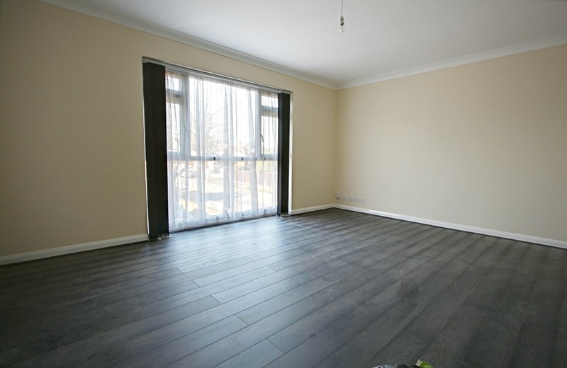 Sambrooke Court, Abbey Road, Enfield, Middlesex, EN1 2QG