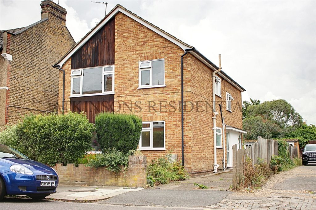 Kynaston Road, Enfield, EN2 0DB