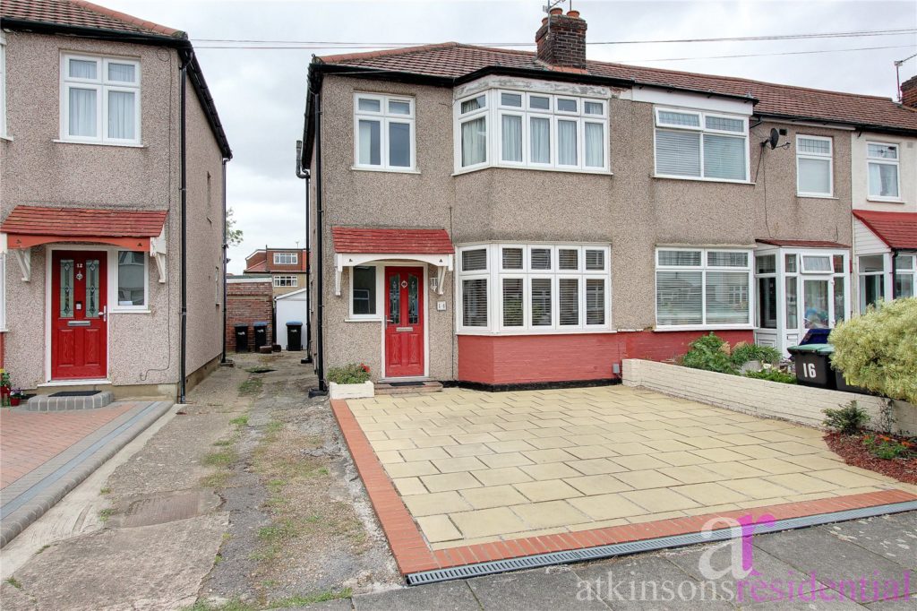 Chailey Avenue, Enfield, EN1 3LY